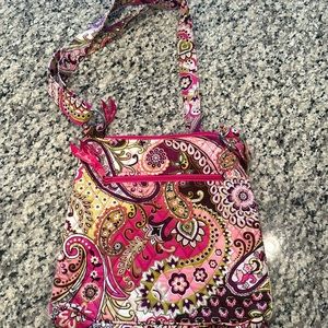 Vera Bradley BRAND NEW  hipster in Verry Berry Paisley